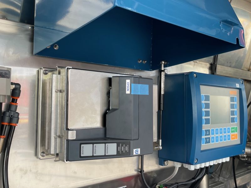 Cisterna k distribuci AdBlue