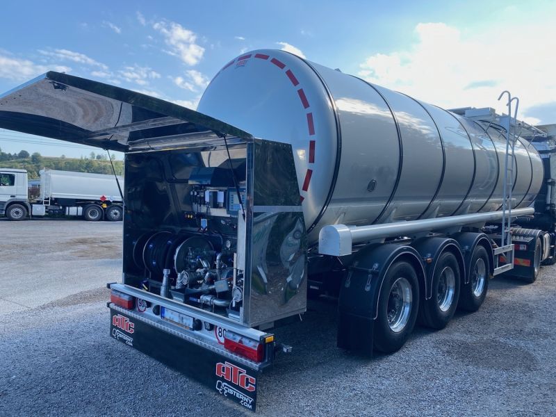 Cisterna k distribuci AdBlue