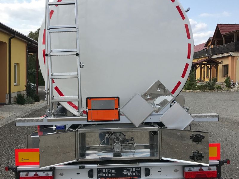 Chemická cisterna ADR L4BH