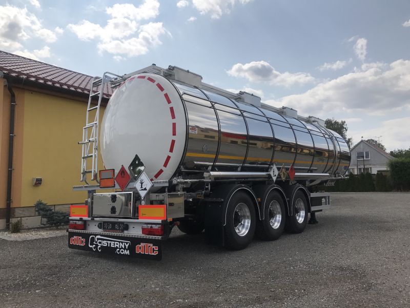 Chemická cisterna ADR L4BH