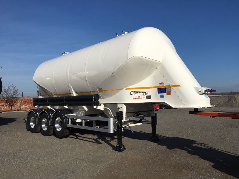 Cementové silo na sypké materiály