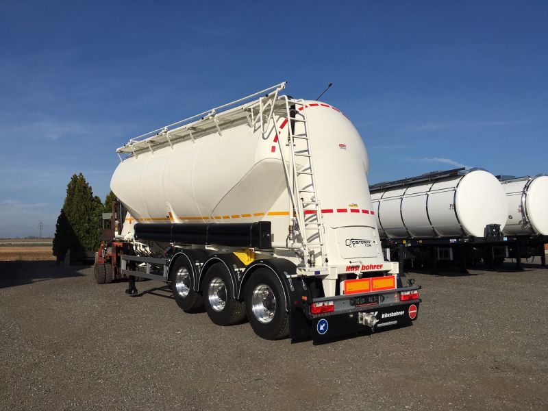 Cementové silo na sypké materiály