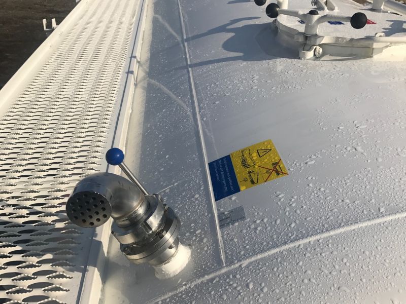 Sklápěcí silo na potraviny a jiné komodyty