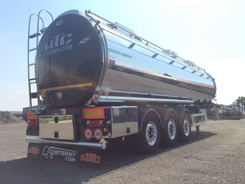 Tlaková cisterna na potraviny s přípravou pro ohřev